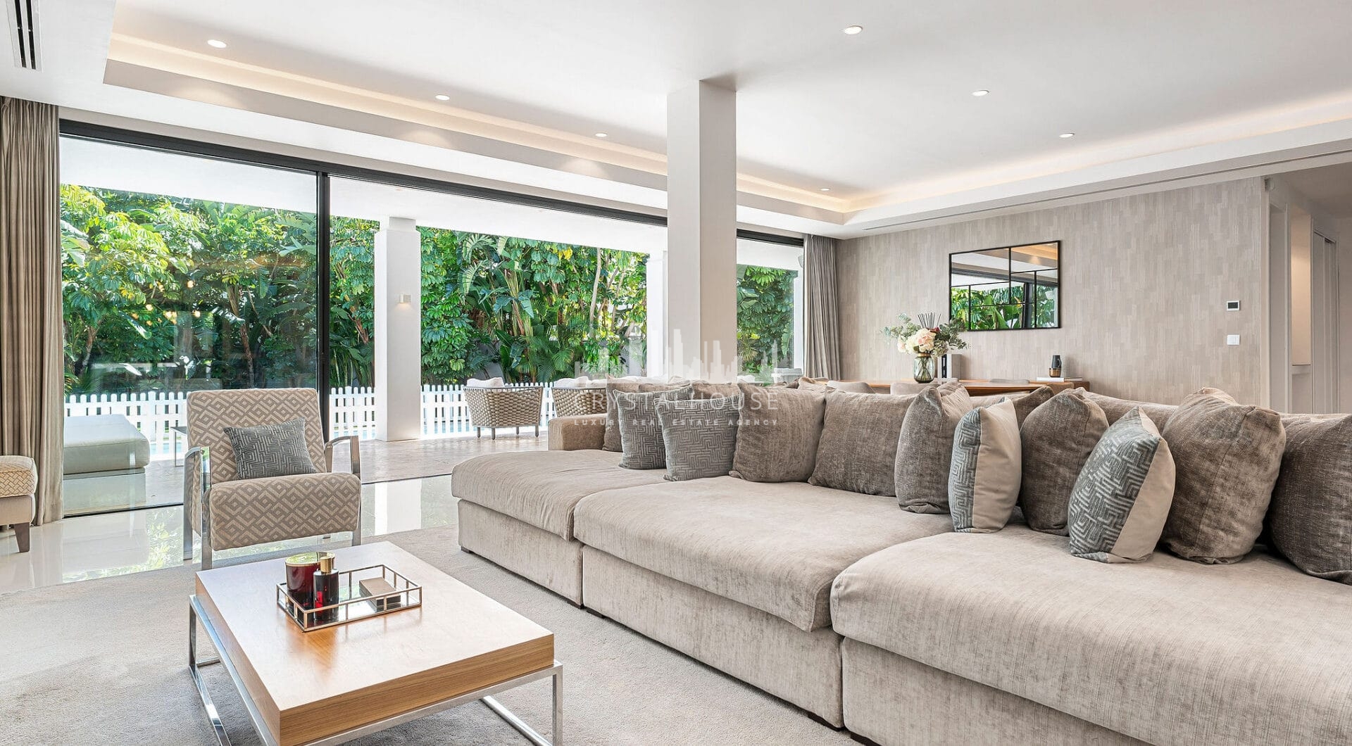 Contemporary Villa Perfect for Families