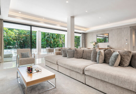 Contemporary Villa Perfect for Families