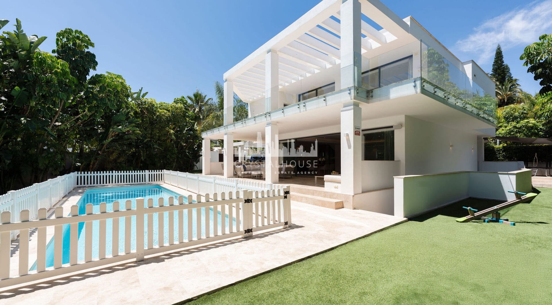 Contemporary Villa Perfect for Families