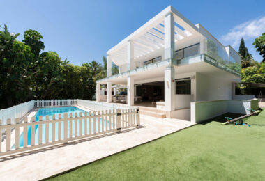 Contemporary Villa Perfect for Families