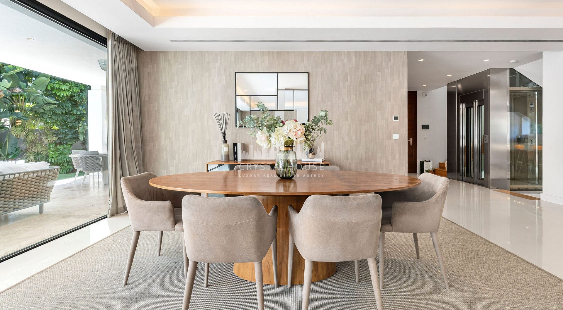 Contemporary Villa Perfect for Families