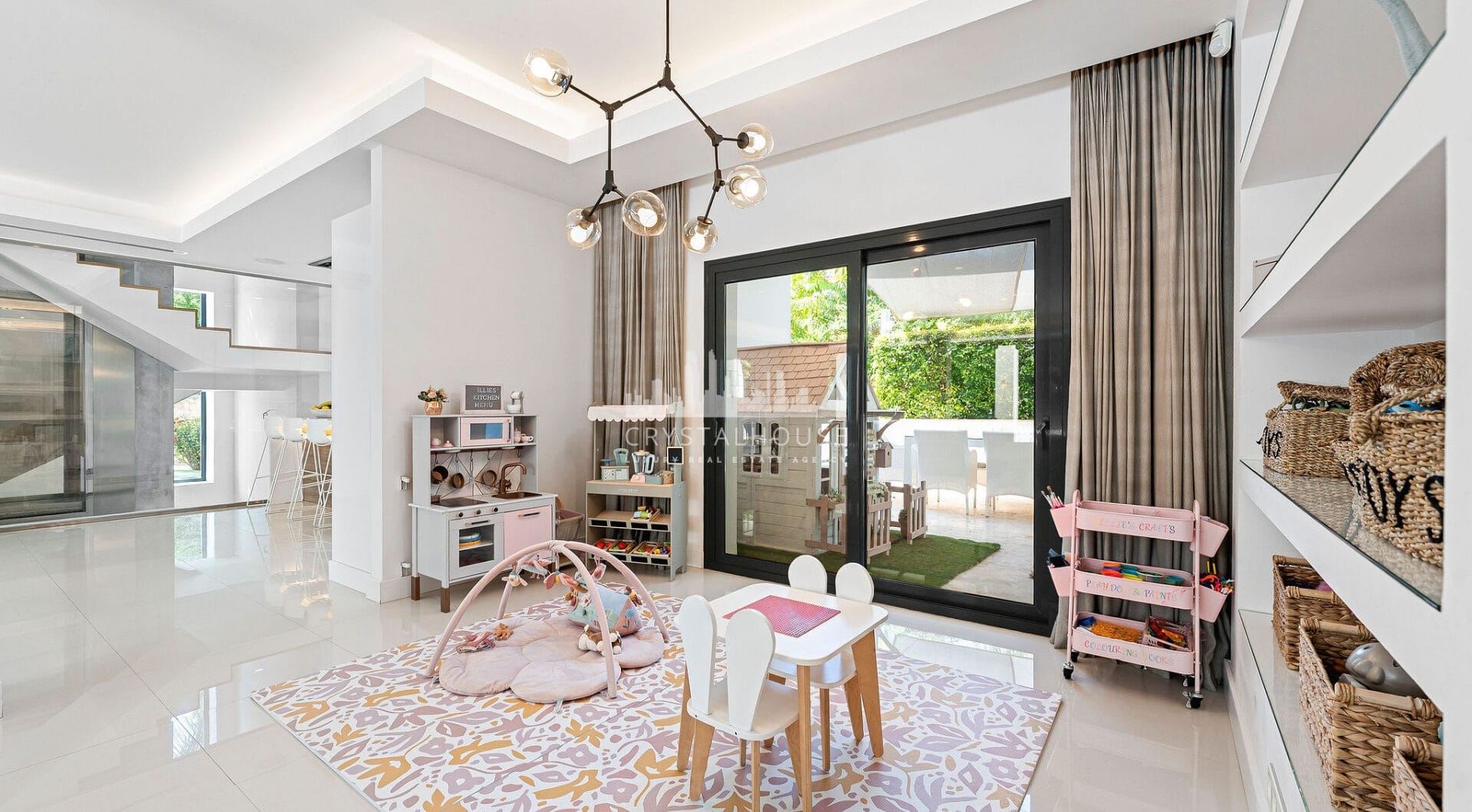 Contemporary Villa Perfect for Families