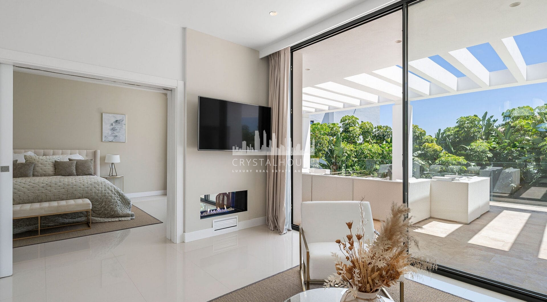 Contemporary Villa Perfect for Families