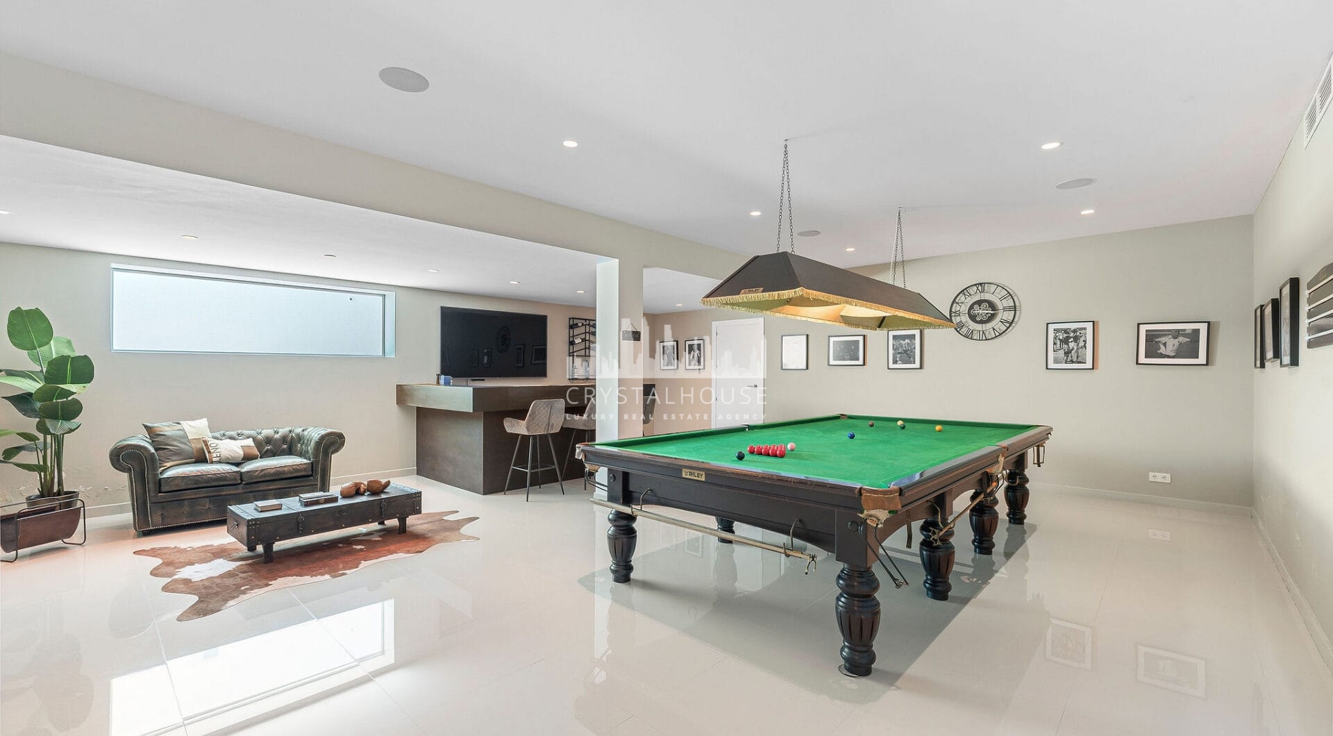 Contemporary Villa Perfect for Families