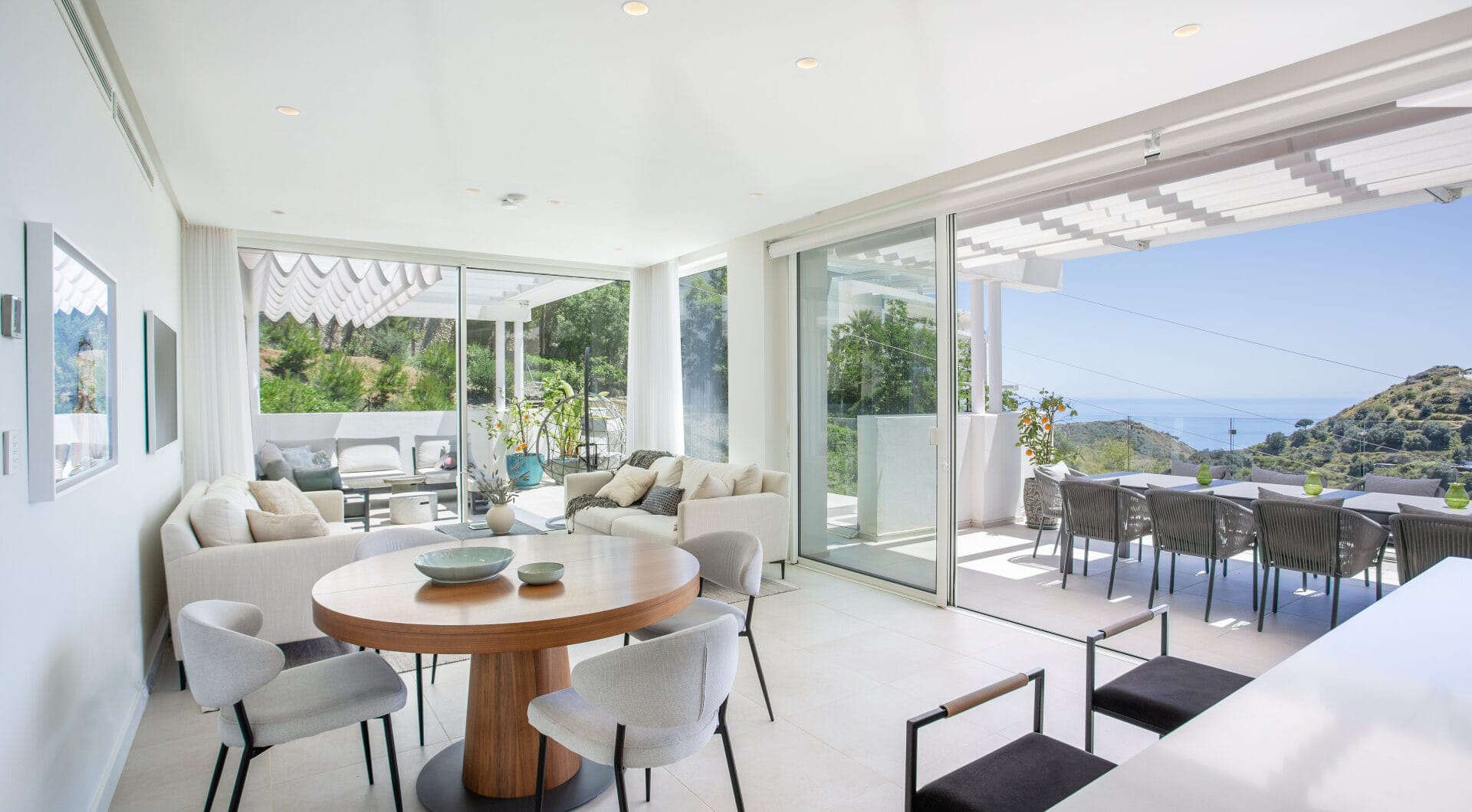 Modern Penthouse with Sea &amp; Mountain Views in Palo Alto