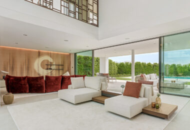 Exceptional 5-bedroom luxury villa in Marbella
