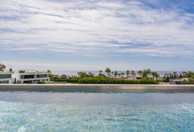 Exceptional 5-bedroom luxury villa in Marbella