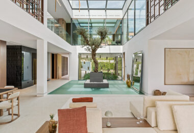 Exceptional 5-bedroom luxury villa in Marbella
