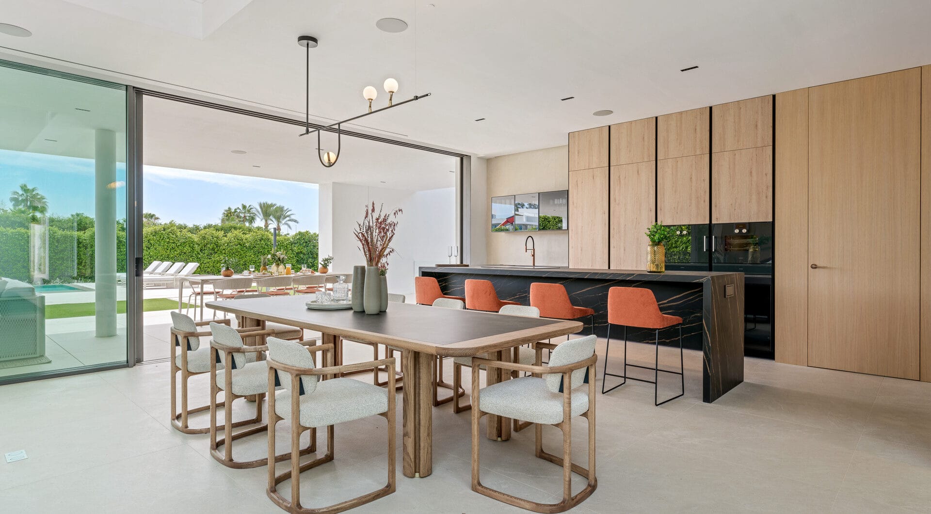 Exceptional 5-bedroom luxury villa in Marbella