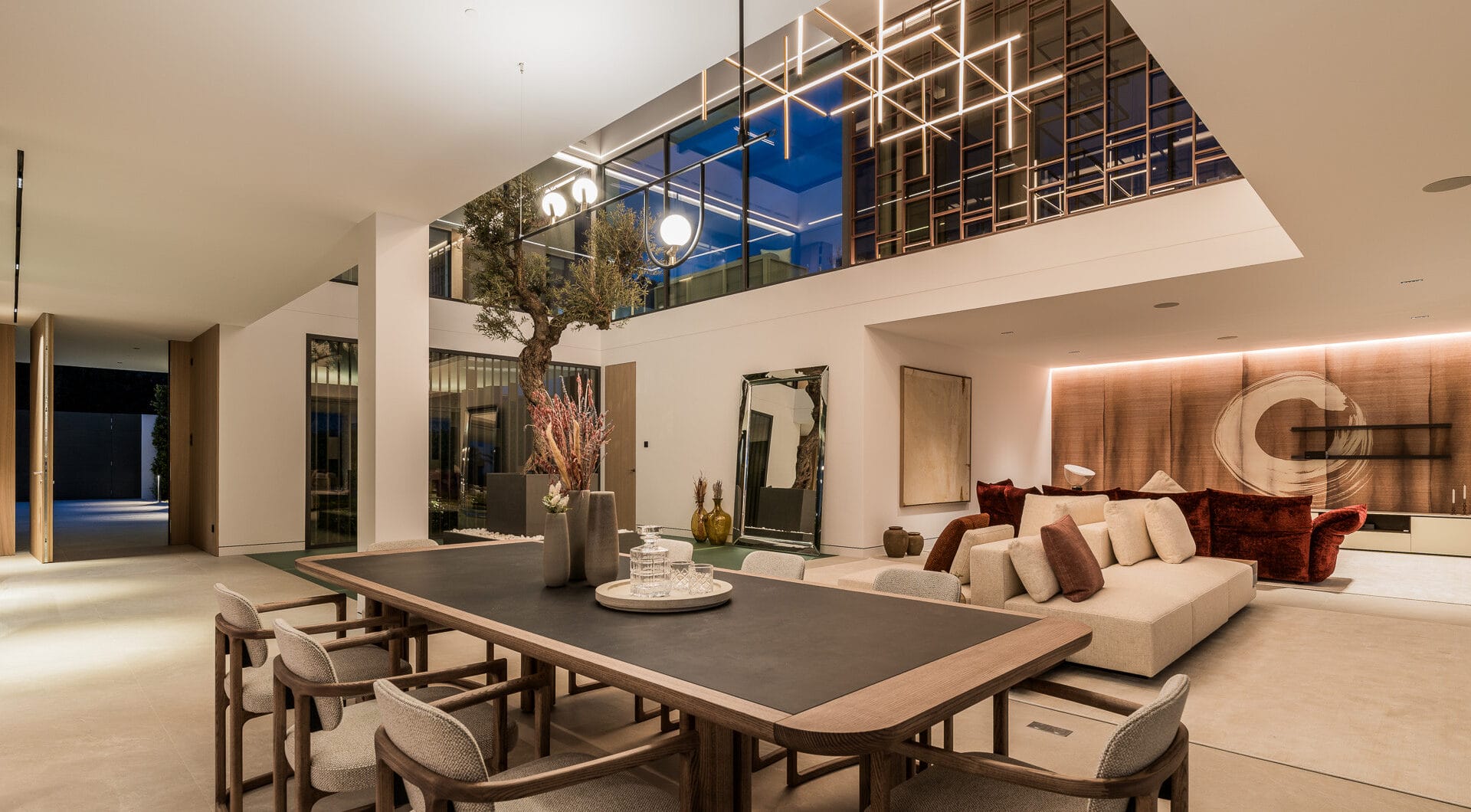 Exceptional 5-bedroom luxury villa in Marbella