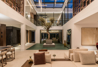 Exceptional 5-bedroom luxury villa in Marbella