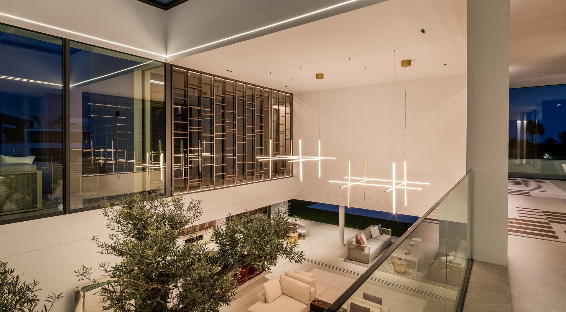 Exceptional 5-bedroom luxury villa in Marbella