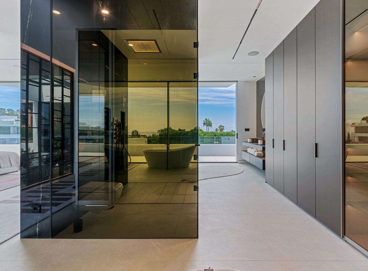 Exceptional 5-bedroom luxury villa in Marbella