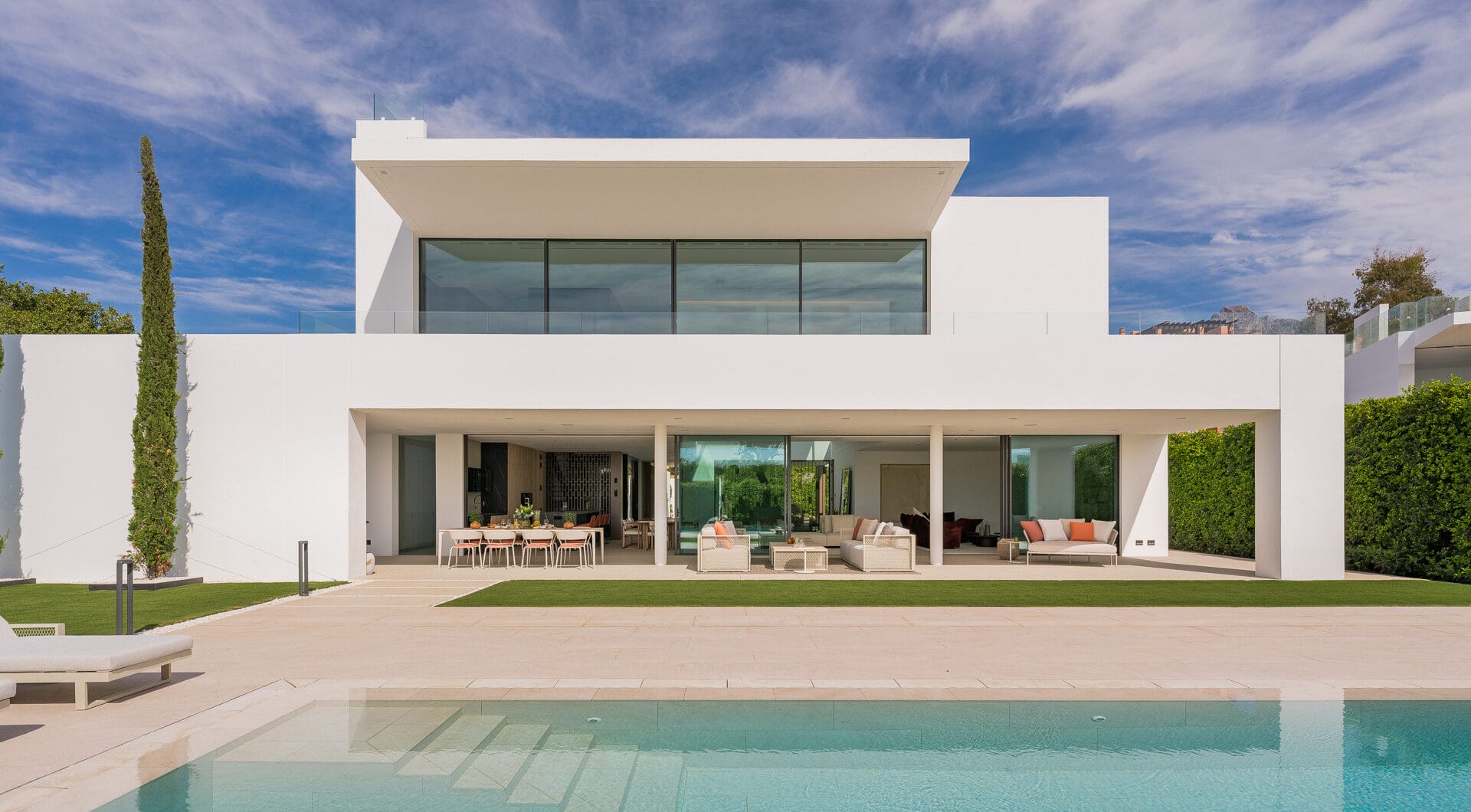 Exceptional 5-bedroom luxury villa in Marbella