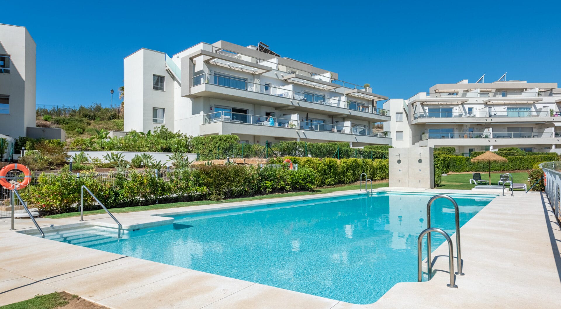 modern 3-Bedroom Penthouse with Panoramic Views in La Cala Golf, Mijas Costa