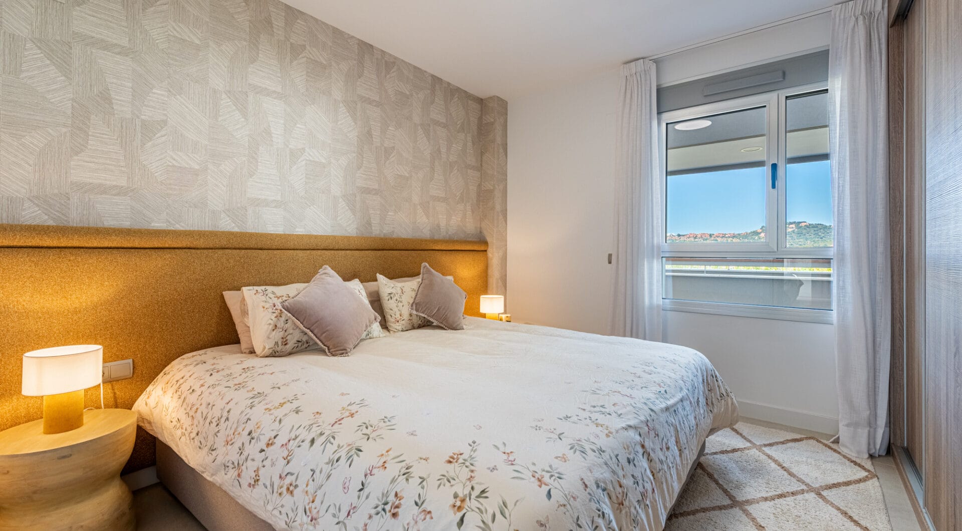 modern 3-Bedroom Penthouse with Panoramic Views in La Cala Golf, Mijas Costa