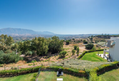 modern 3-Bedroom Penthouse with Panoramic Views in La Cala Golf, Mijas Costa