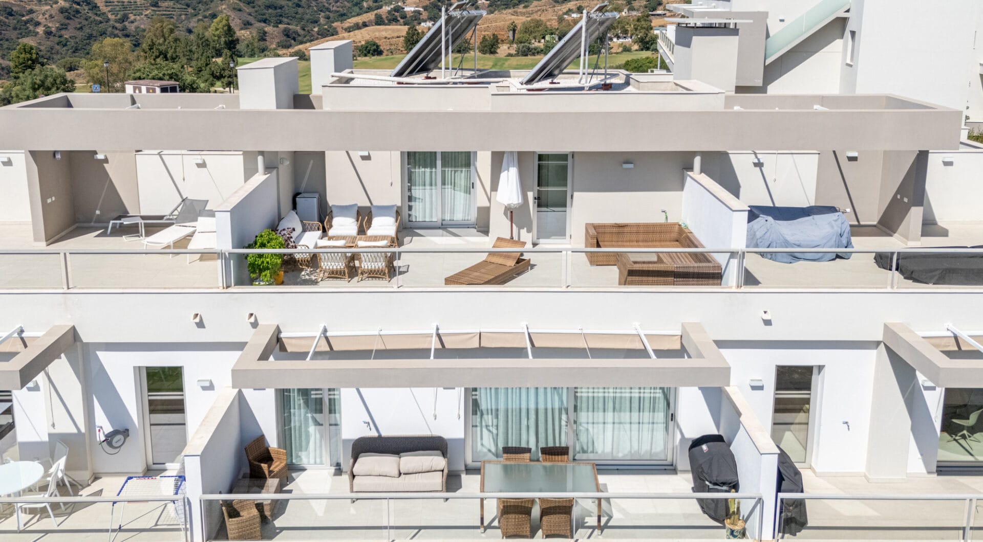 modern 3-Bedroom Penthouse with Panoramic Views in La Cala Golf, Mijas Costa