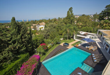 Modern 7-Bedroom Luxury Villa with Panoramic Sea Views in Hacienda Las Chapas