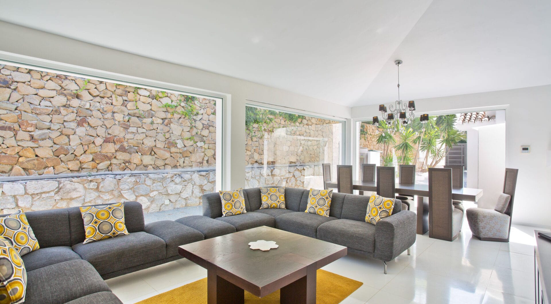 Modern 7-Bedroom Luxury Villa with Panoramic Sea Views in Hacienda Las Chapas
