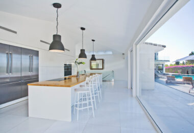 Modern 7-Bedroom Luxury Villa with Panoramic Sea Views in Hacienda Las Chapas