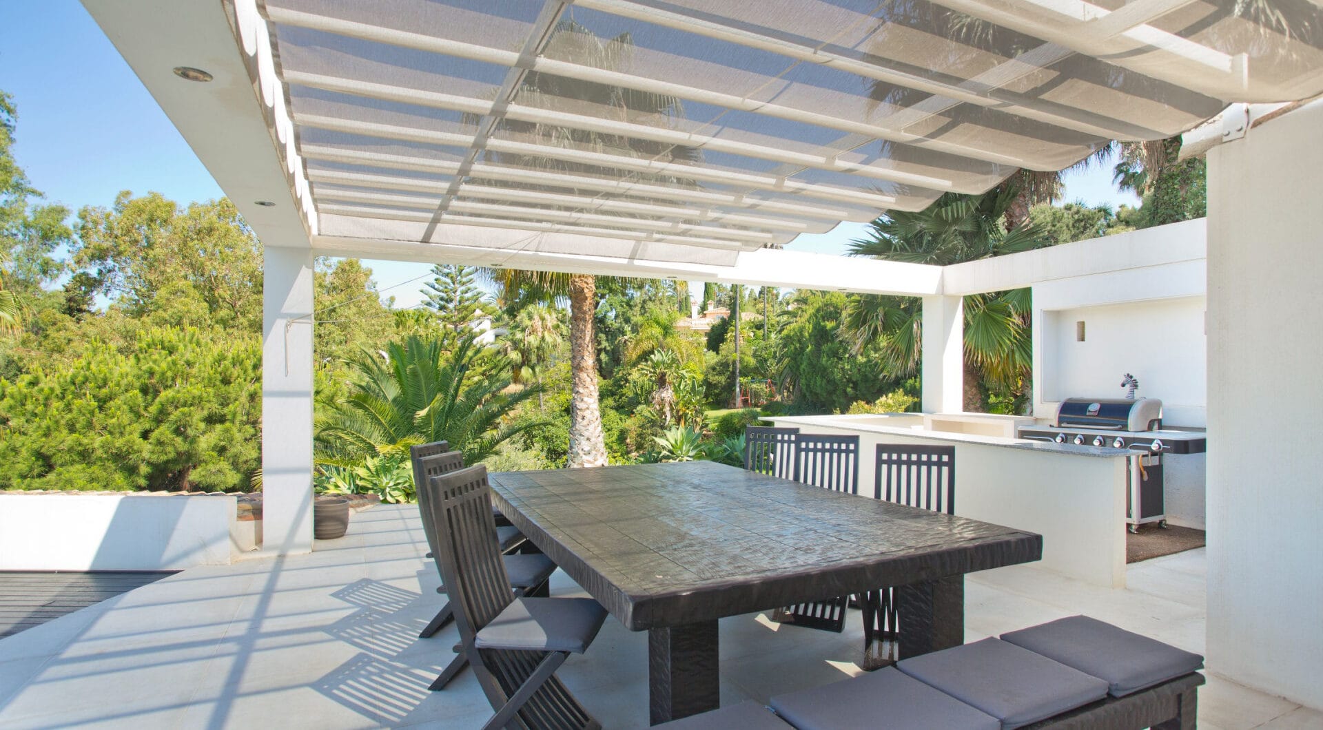 Modern 7-Bedroom Luxury Villa with Panoramic Sea Views in Hacienda Las Chapas