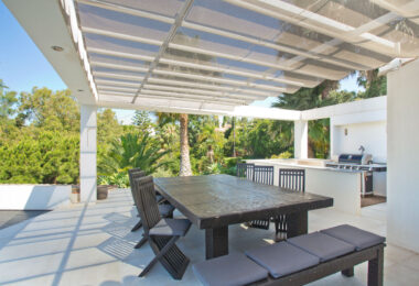 Modern 7-Bedroom Luxury Villa with Panoramic Sea Views in Hacienda Las Chapas