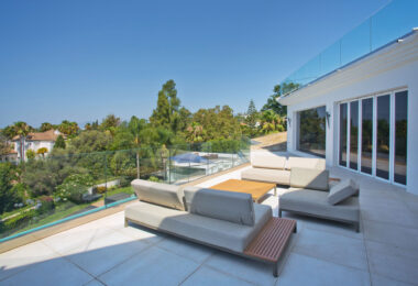 Modern 7-Bedroom Luxury Villa with Panoramic Sea Views in Hacienda Las Chapas