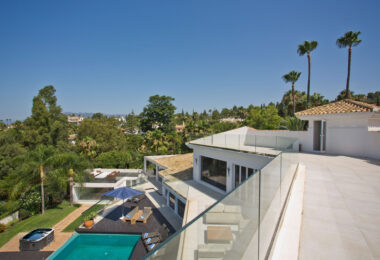 Modern 7-Bedroom Luxury Villa with Panoramic Sea Views in Hacienda Las Chapas
