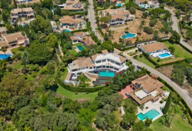 Modern 7-Bedroom Luxury Villa with Panoramic Sea Views in Hacienda Las Chapas