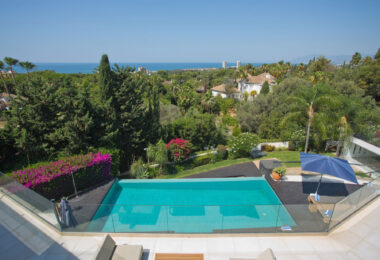 Modern 7-Bedroom Luxury Villa with Panoramic Sea Views in Hacienda Las Chapas