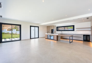 Modern Villa with Mountain Views in La Cala Golf, Mijas