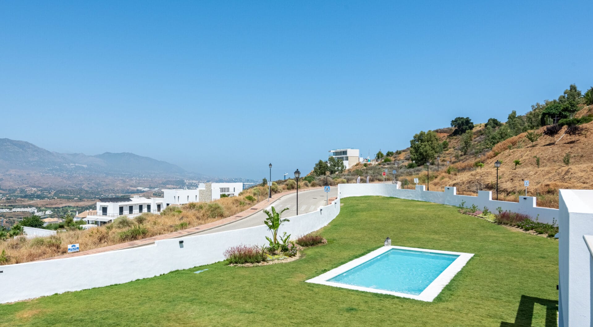 Modern Villa with Mountain Views in La Cala Golf, Mijas