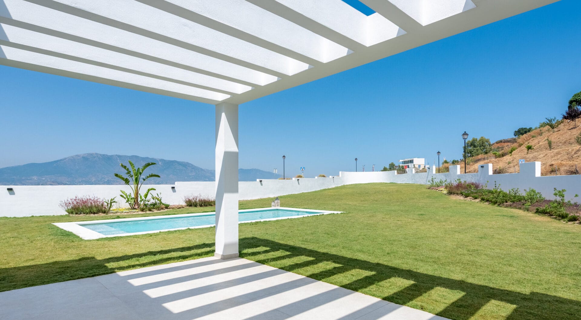 Modern Villa with Mountain Views in La Cala Golf, Mijas