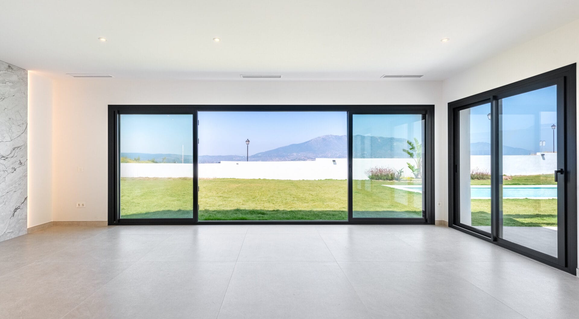 Modern Villa with Mountain Views in La Cala Golf, Mijas