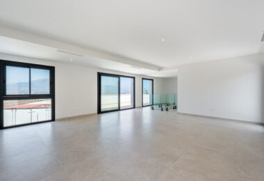 Modern Villa with Mountain Views in La Cala Golf, Mijas
