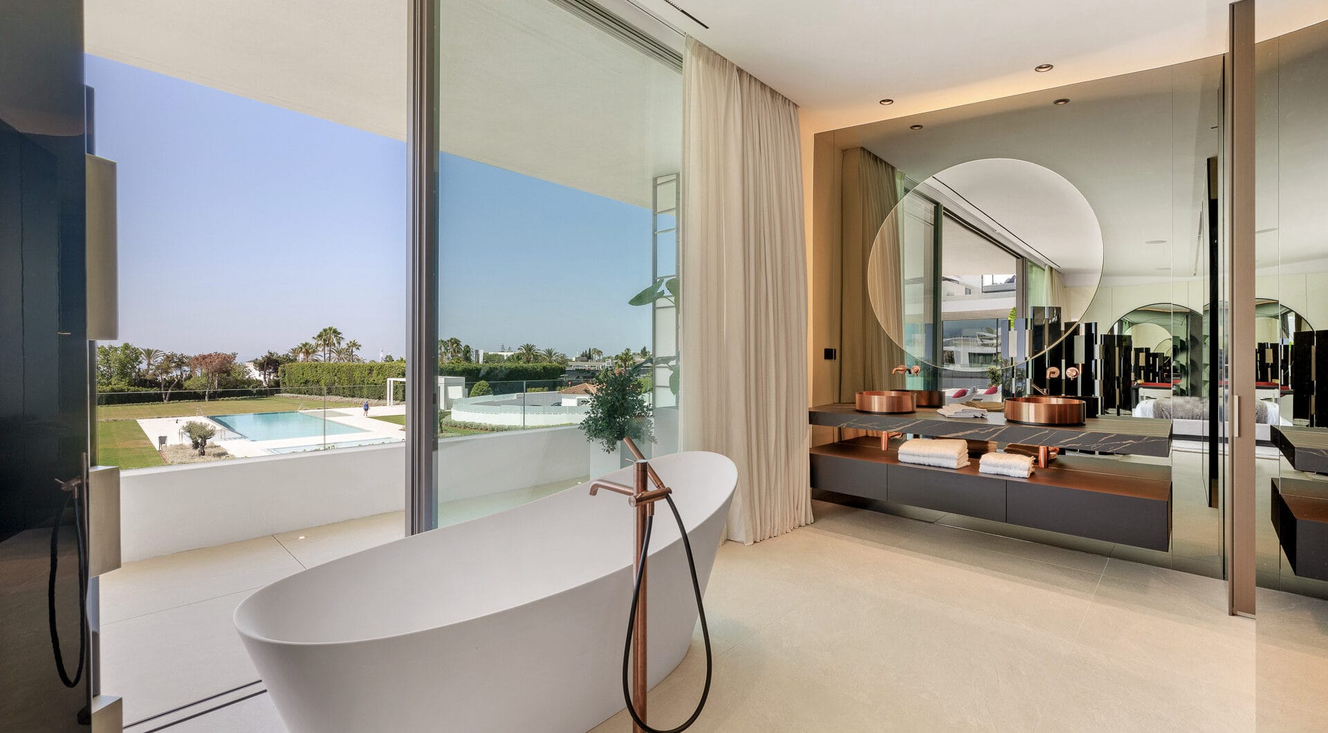 Contemporary 4-Bedroom Villa with Rooftop Cinema &amp; Sea Views