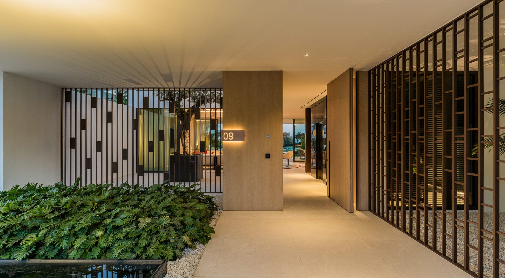 Contemporary 4-Bedroom Villa with Rooftop Cinema &amp; Sea Views