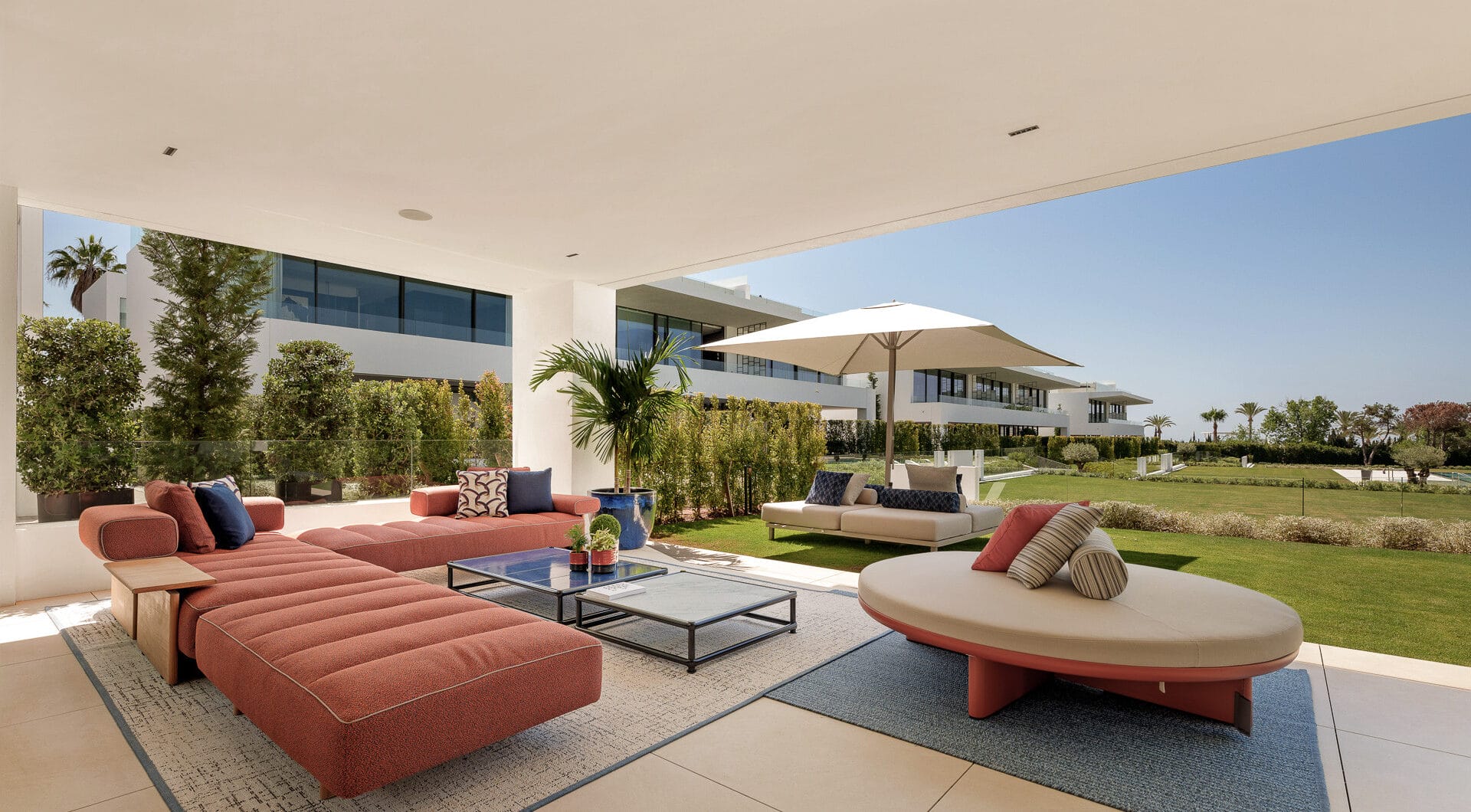Contemporary 4-Bedroom Villa with Rooftop Cinema &amp; Sea Views