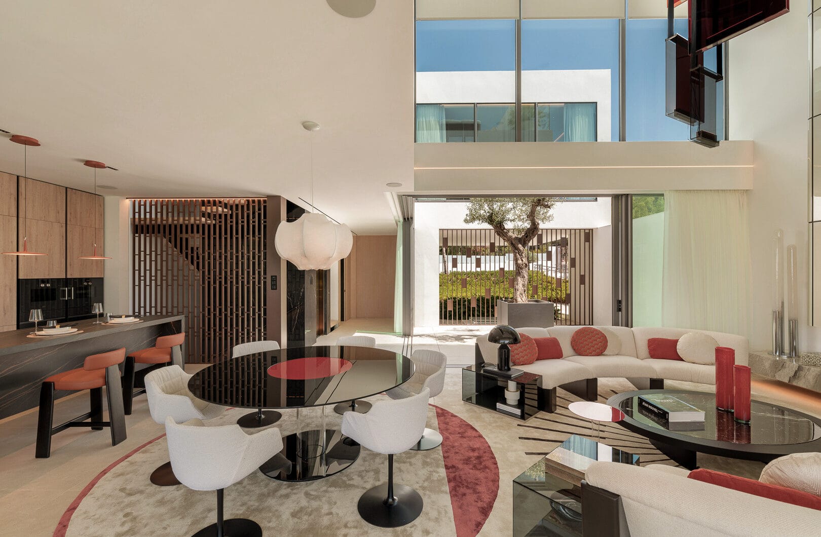 Contemporary 4-Bedroom Villa with Rooftop Cinema &amp; Sea Views