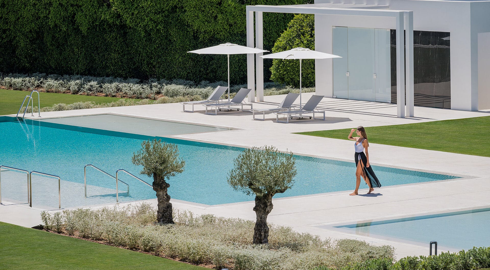 Exclusive 4-Bedroom Designer Villa with Rooftop Pool