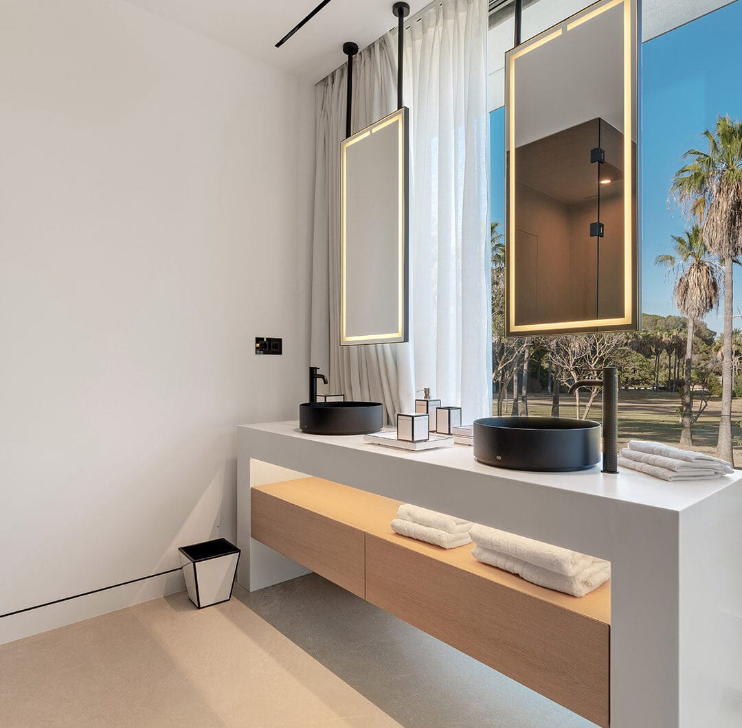 Exclusive 4-Bedroom Designer Villa with Rooftop Pool