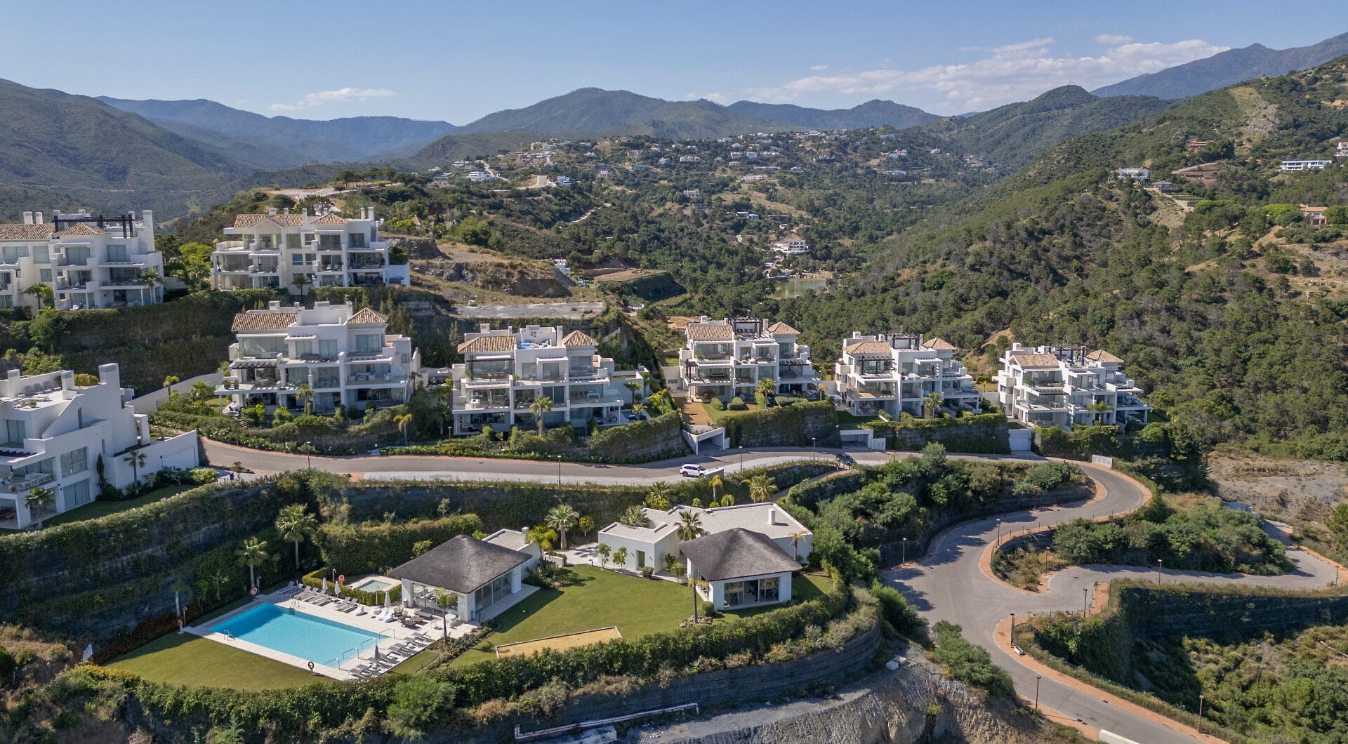 Modern 3-Bedroom Apartment with Sea Views &amp; Privacy