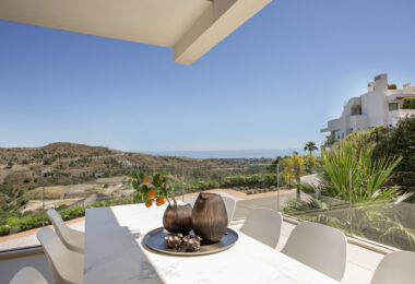 Modern 3-Bedroom Apartment with Sea Views &amp; Privacy