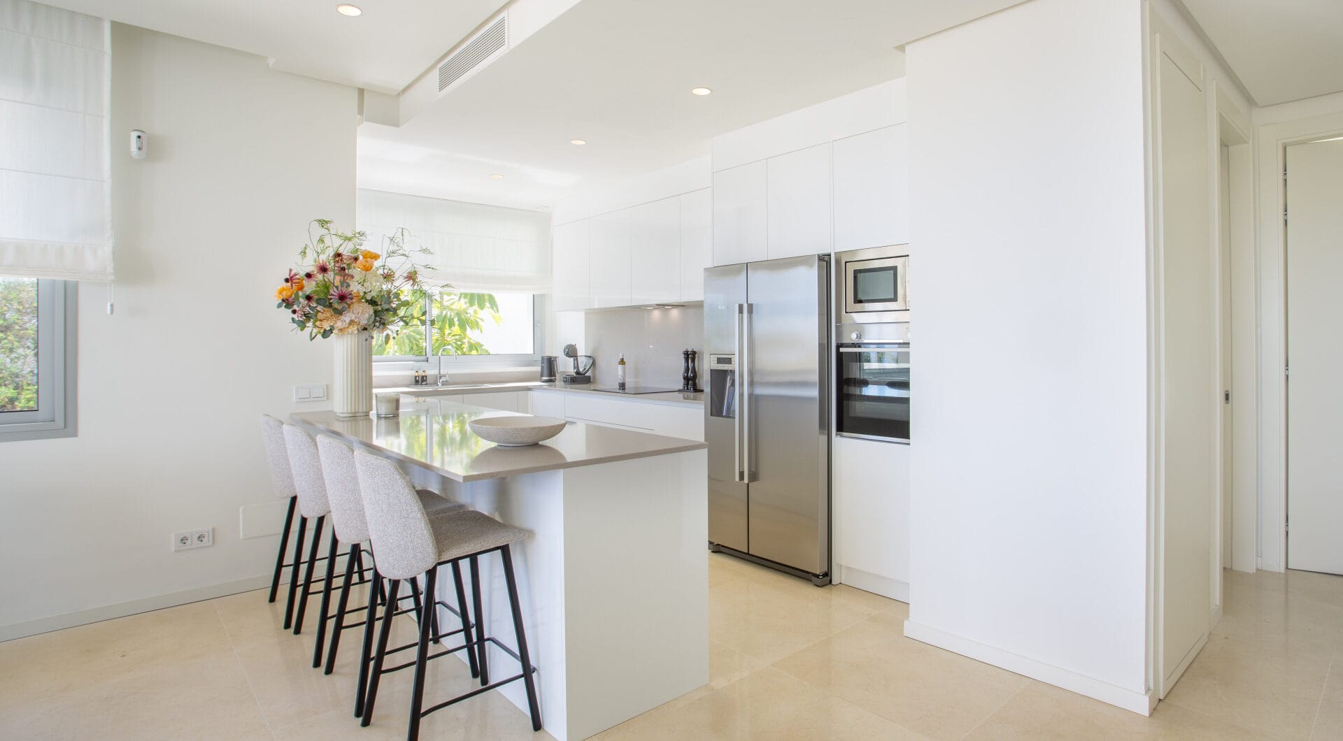 Modern 3-Bedroom Apartment with Sea Views &amp; Privacy