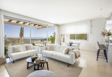 Modern 3-Bedroom Apartment with Sea Views &amp; Privacy