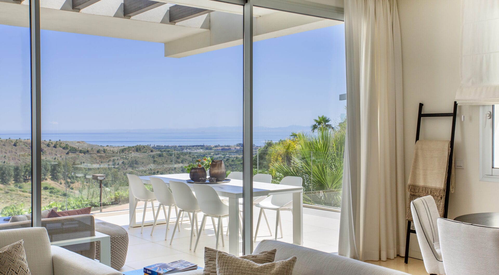 Modern 3-Bedroom Apartment with Sea Views &amp; Privacy