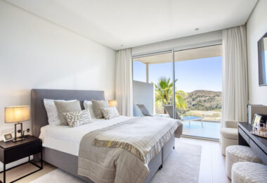 Modern 3-Bedroom Apartment with Sea Views &amp; Privacy