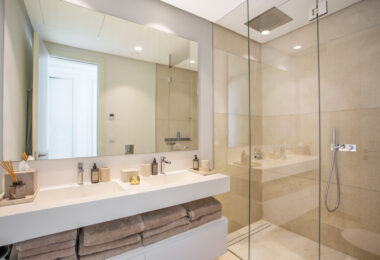 Modern 3-Bedroom Apartment with Sea Views &amp; Privacy