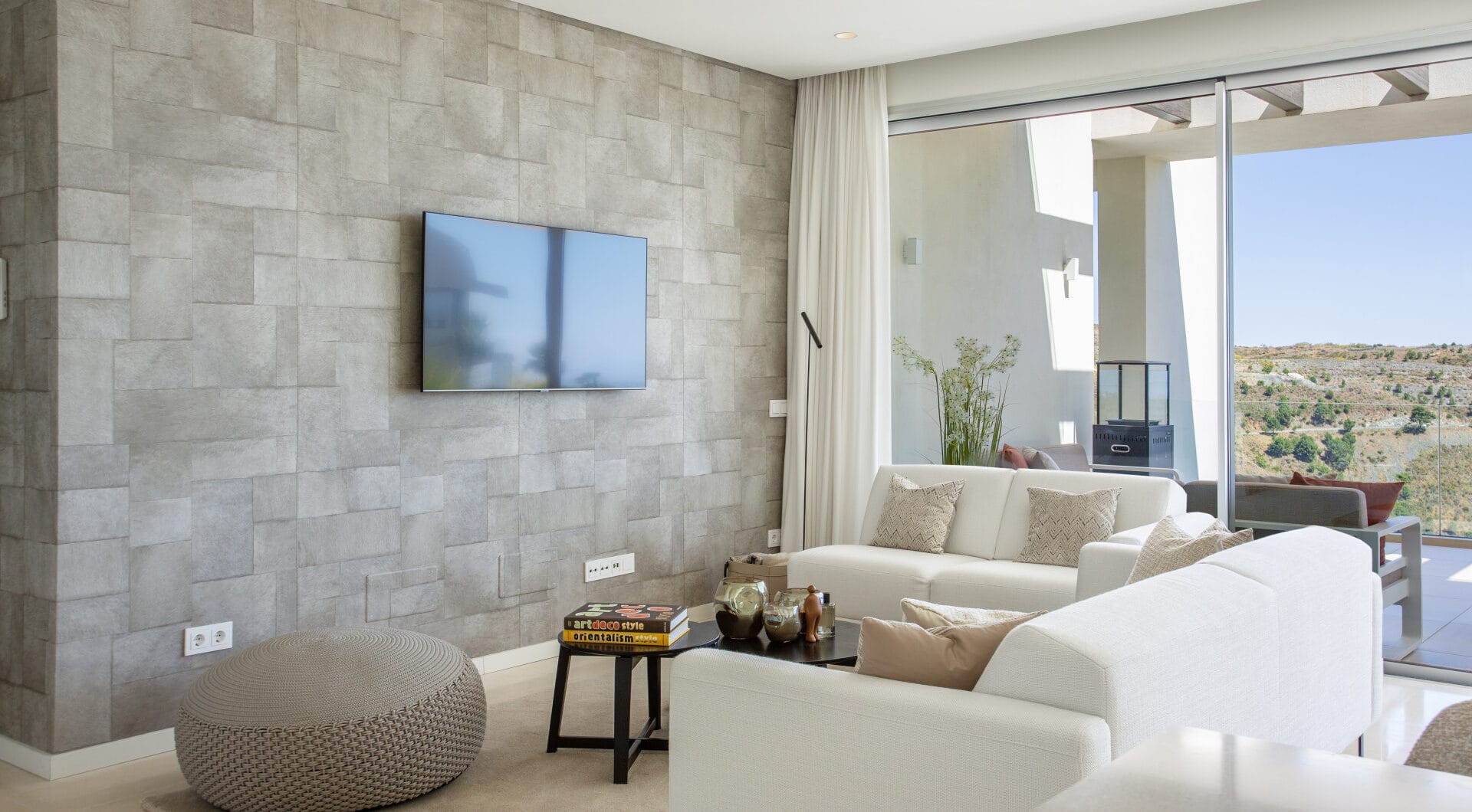 Modern 3-Bedroom Apartment with Sea Views &amp; Privacy